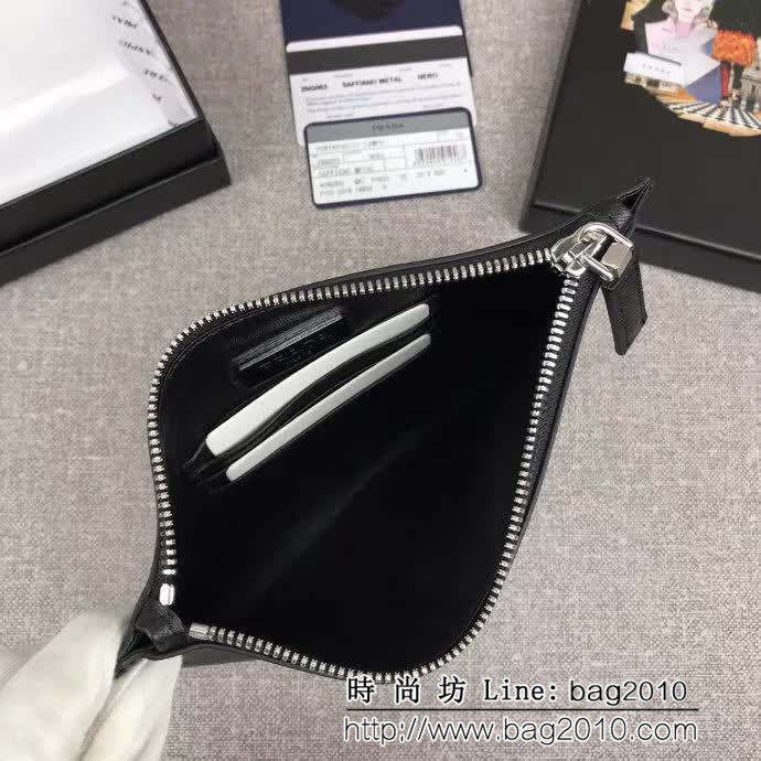 PRADA普拉達 官網同步 專櫃最新款式 頂級原單十字紋牛皮 男士手包 2NG003 DD1162